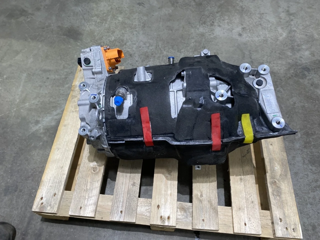 Elektromos motor, első nézet 4