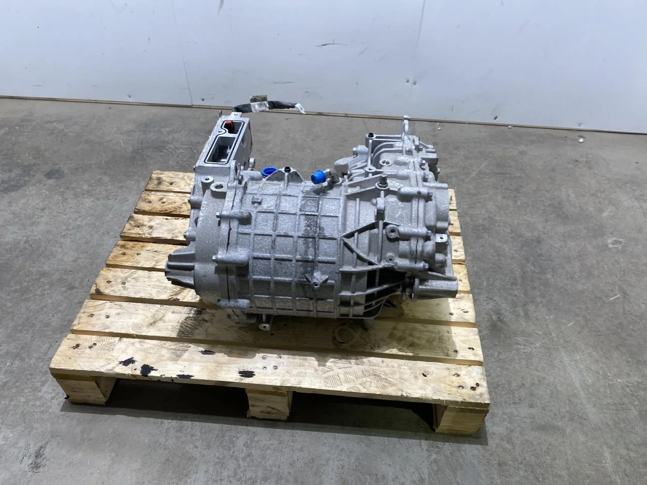 Volvo EX30 2024- Elektromos motor, hátsó