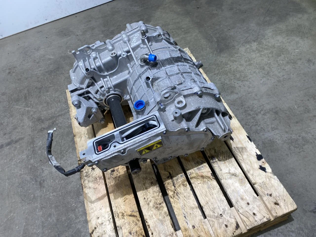 Volvo EX30 2024- Elektromos motor, hátsó nézet 2