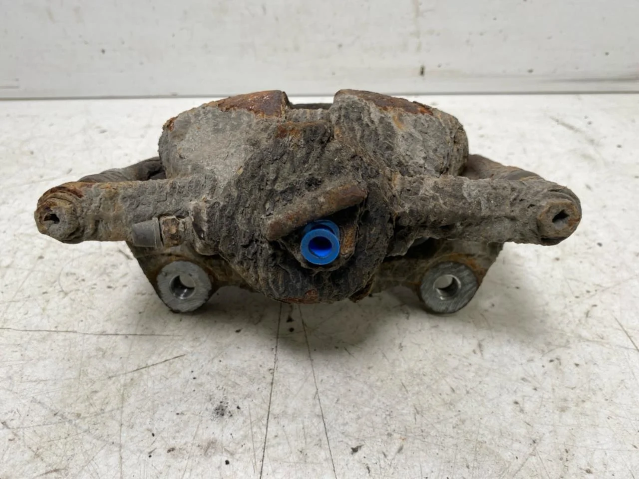 Volkswagen GOLF, E-GOLF VII 2013-20 Front left brake caliper view 2