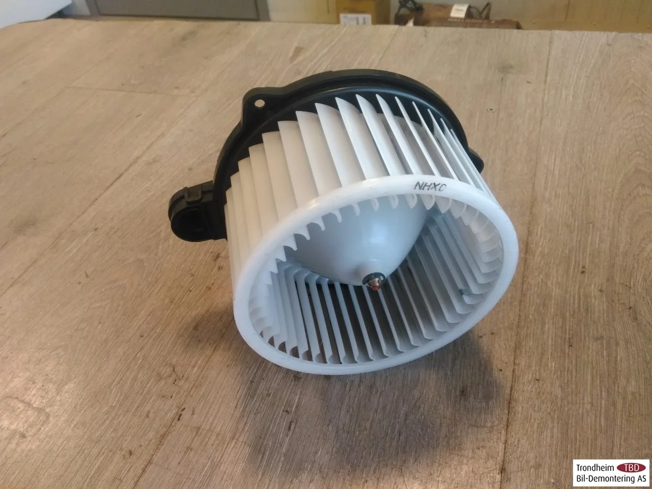 Tesla MODEL X 2016- Fűtésventilátor motor view 2