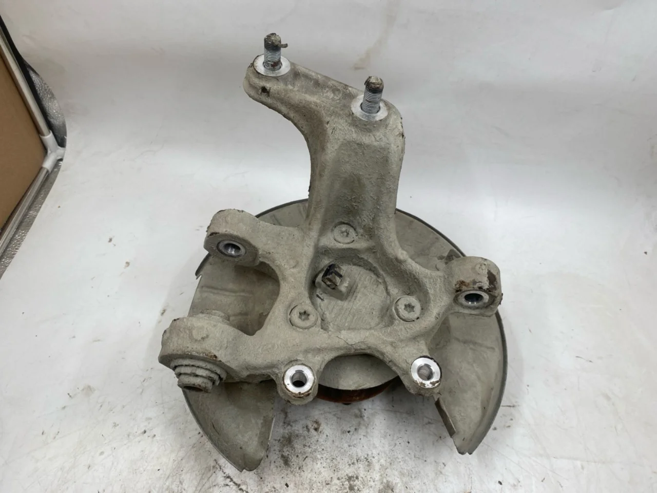 Hyundai KONA / ELECTRIC 2018-23 Stub axle carrier, right rear view 2