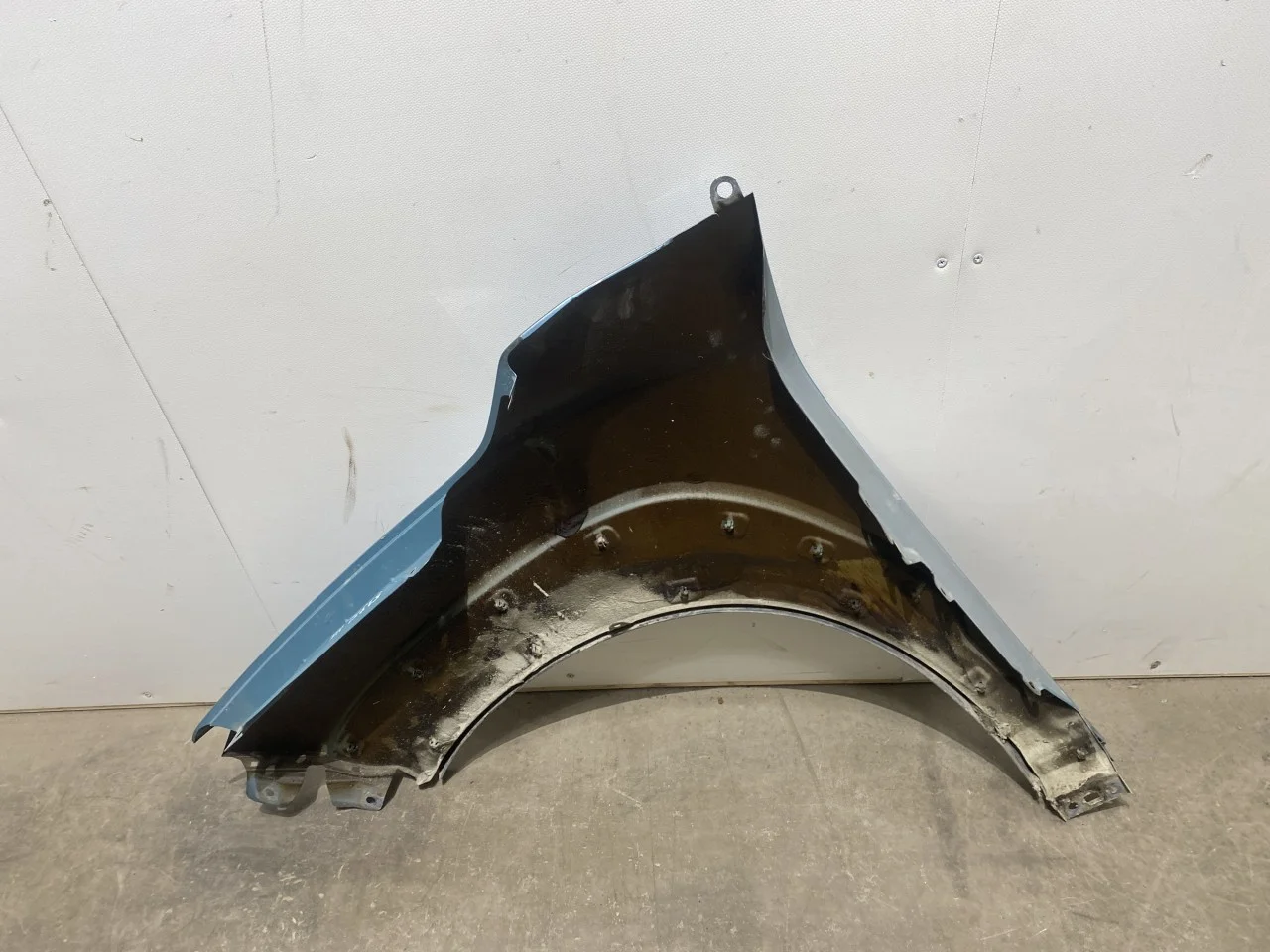 Hyundai KONA / ELECTRIC 2018-23 Front right fender view 3