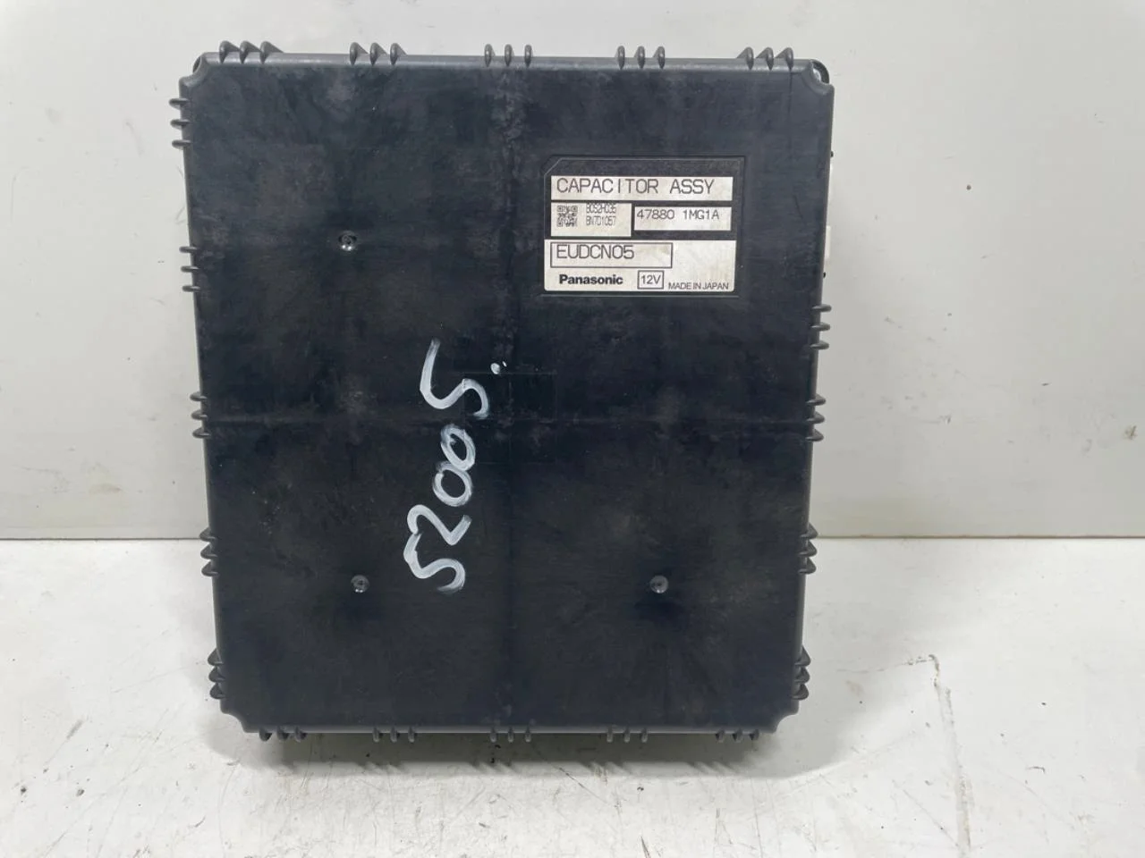 Nissan LEAF 2011-17 Control unit, other view 4