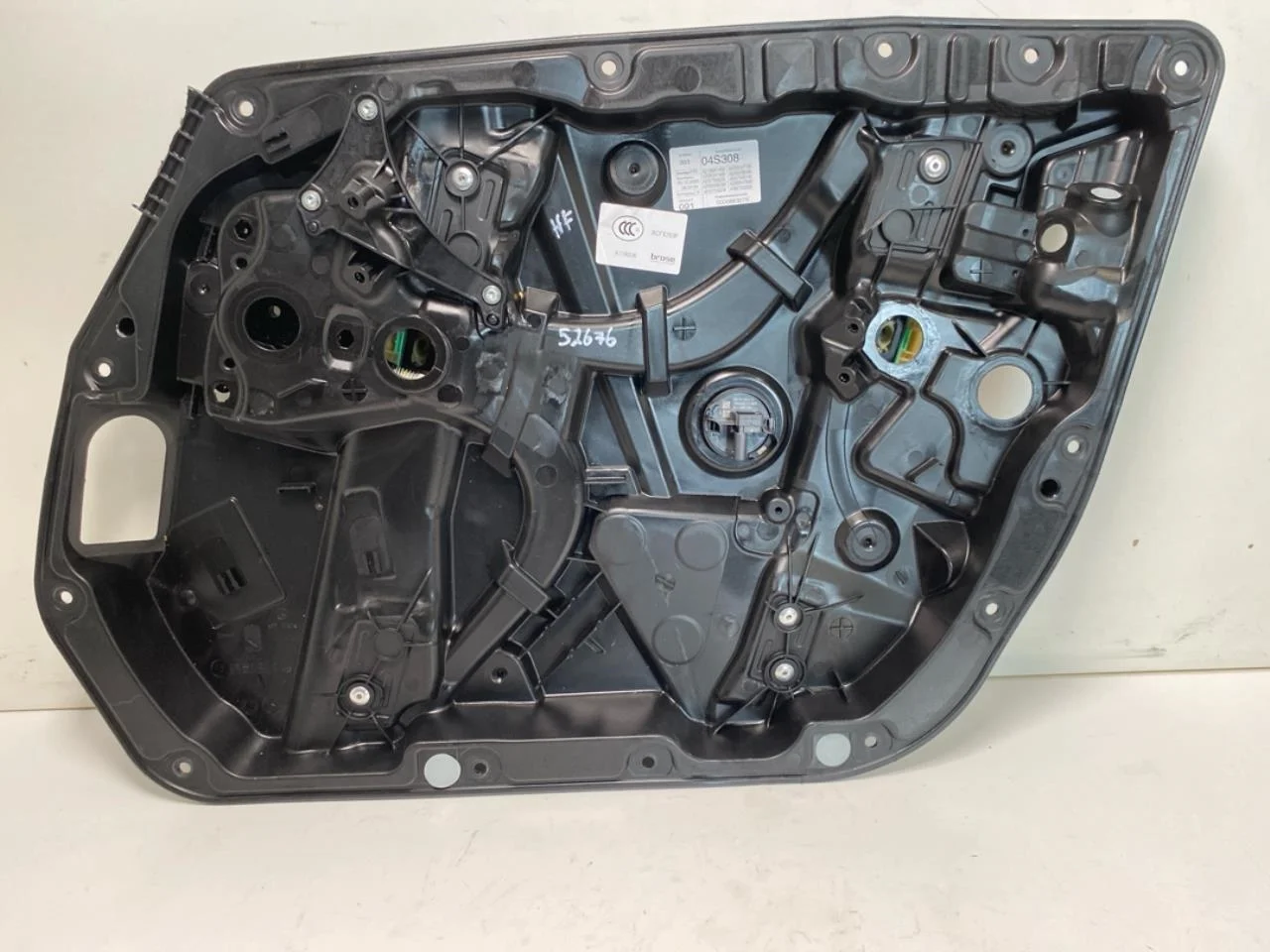 Mercedes EQC 2020- Electric window regulator, complete view 2