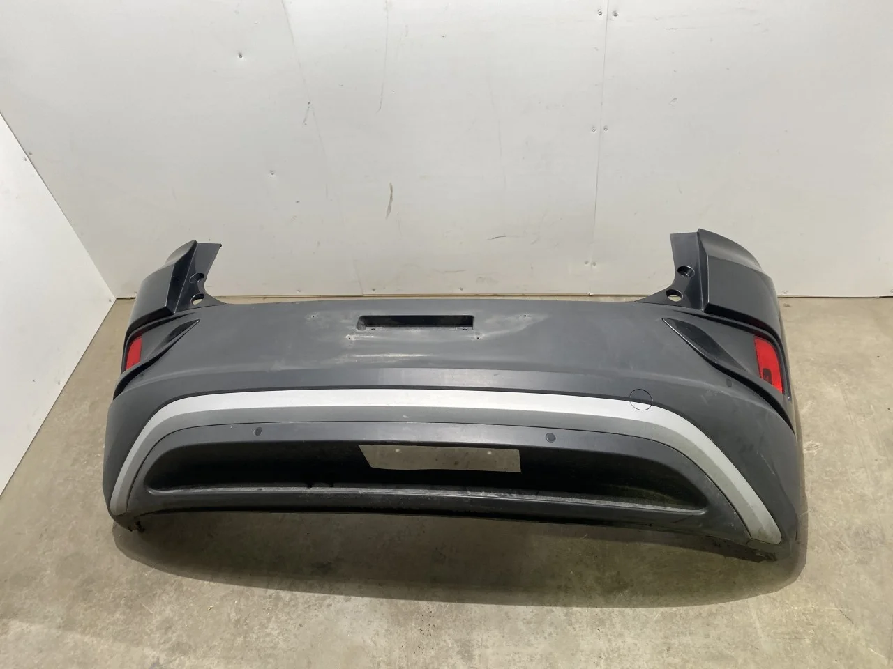 Volkswagen ID.4 2021- Rear bumper