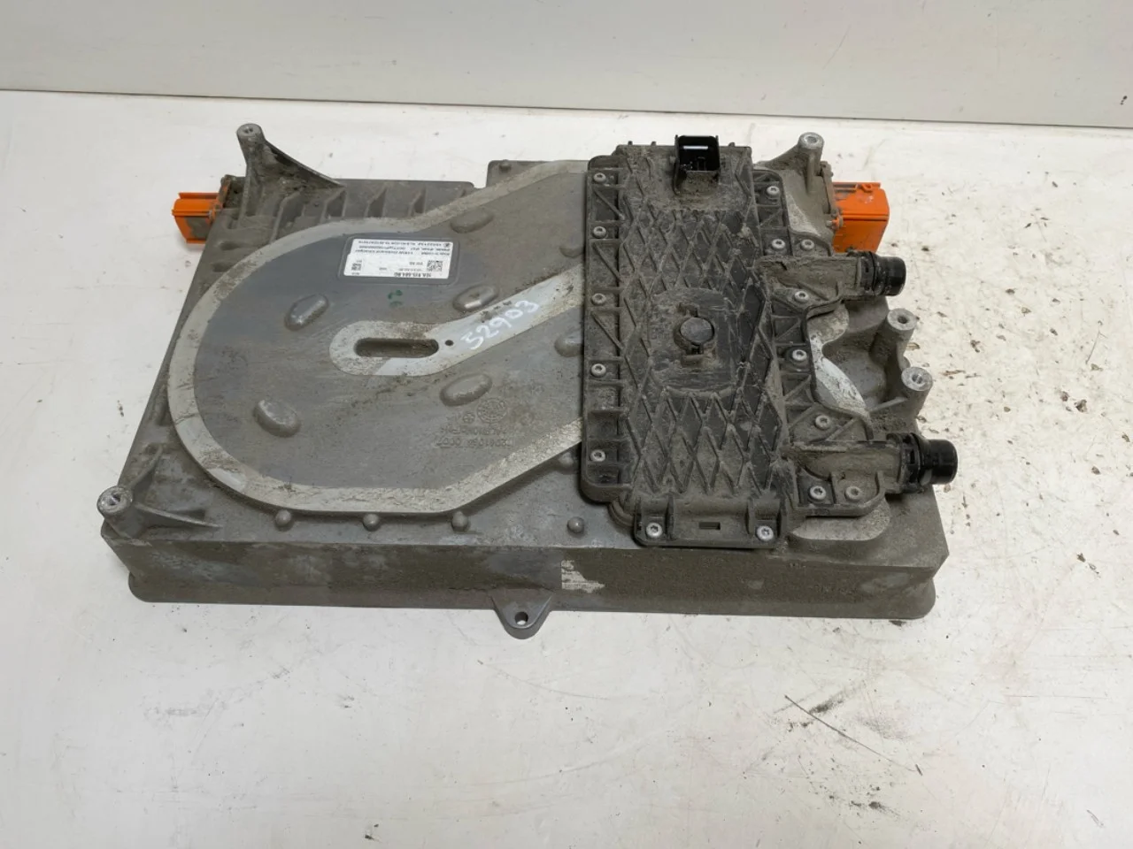 Volkswagen ID.4 2021- Akkumulátortöltő