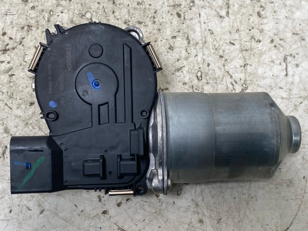 Windshield wiper motor view 2