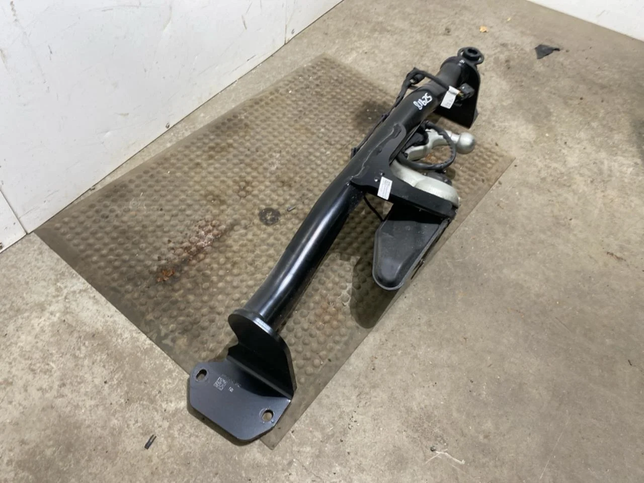 Tow bar view 2