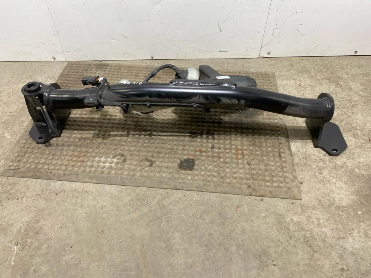 Tow bar view 4