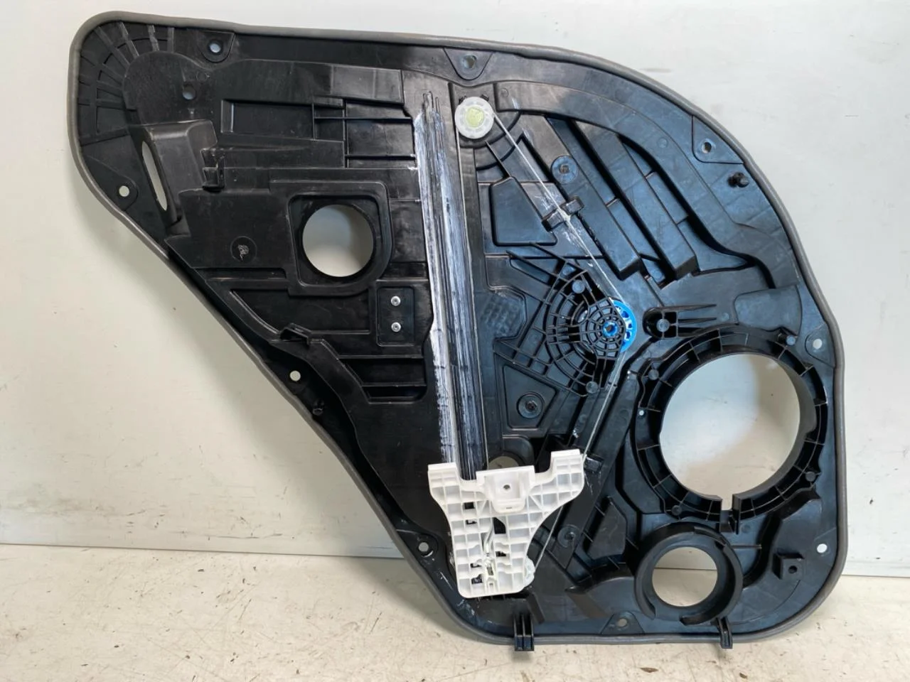 Kia NIRO SG2 2023- Electric window regulator, complete view 2