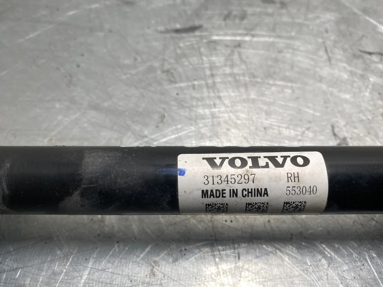 Volvo EX30 2024- Féltengely, hátsó, jobb nézet 3