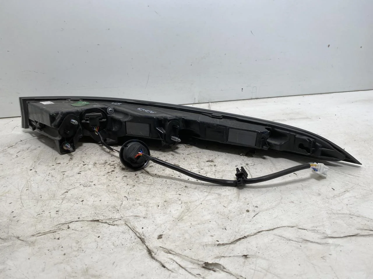 Xpeng G6 2024-> Lampă spate stânga vedere 3