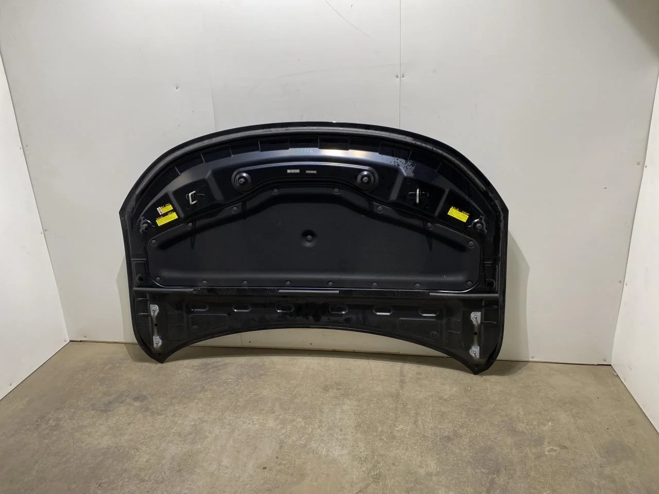 Xpeng G6 2024-> Bonnet view 3