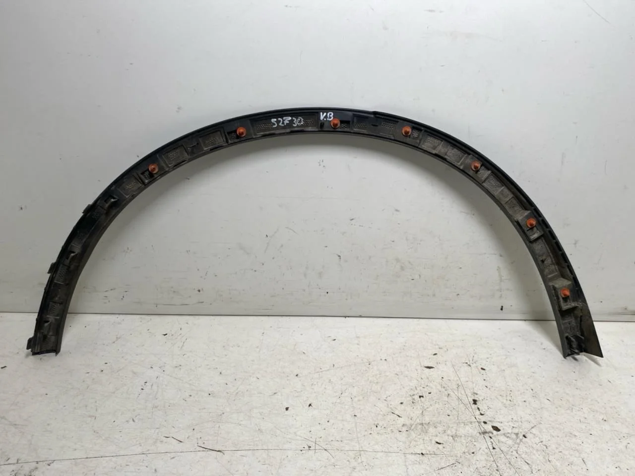 Polestar 2 2020- Wheel arch trim view 2