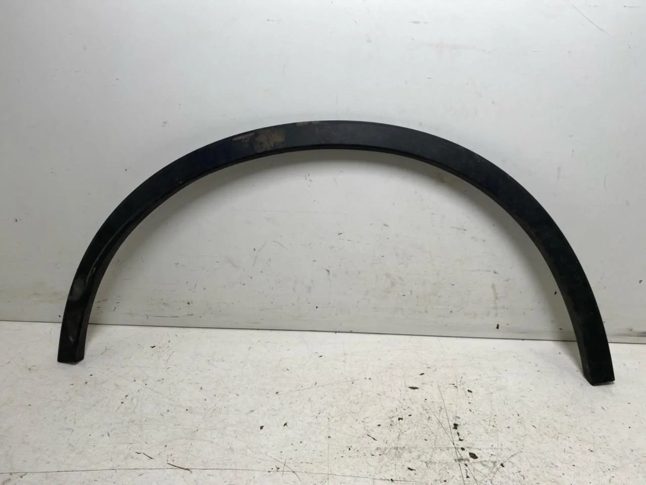 Polestar 2 2020- Wheel arch trim