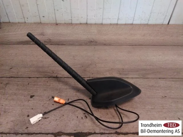 Peugeot 208/E-208 2020-> Antenna