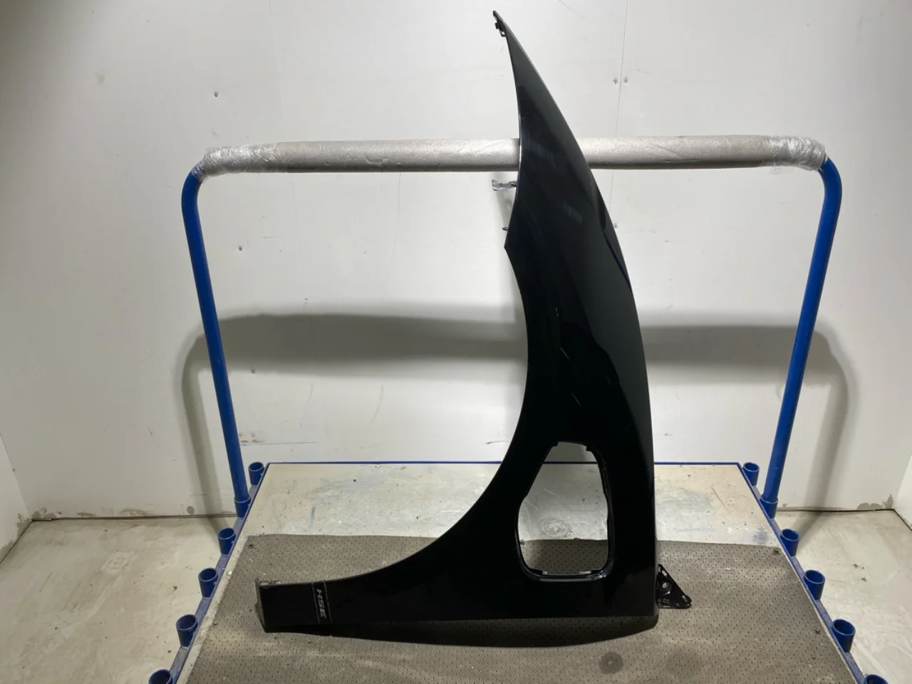 Jaguar I-PACE 2018- Front left fender