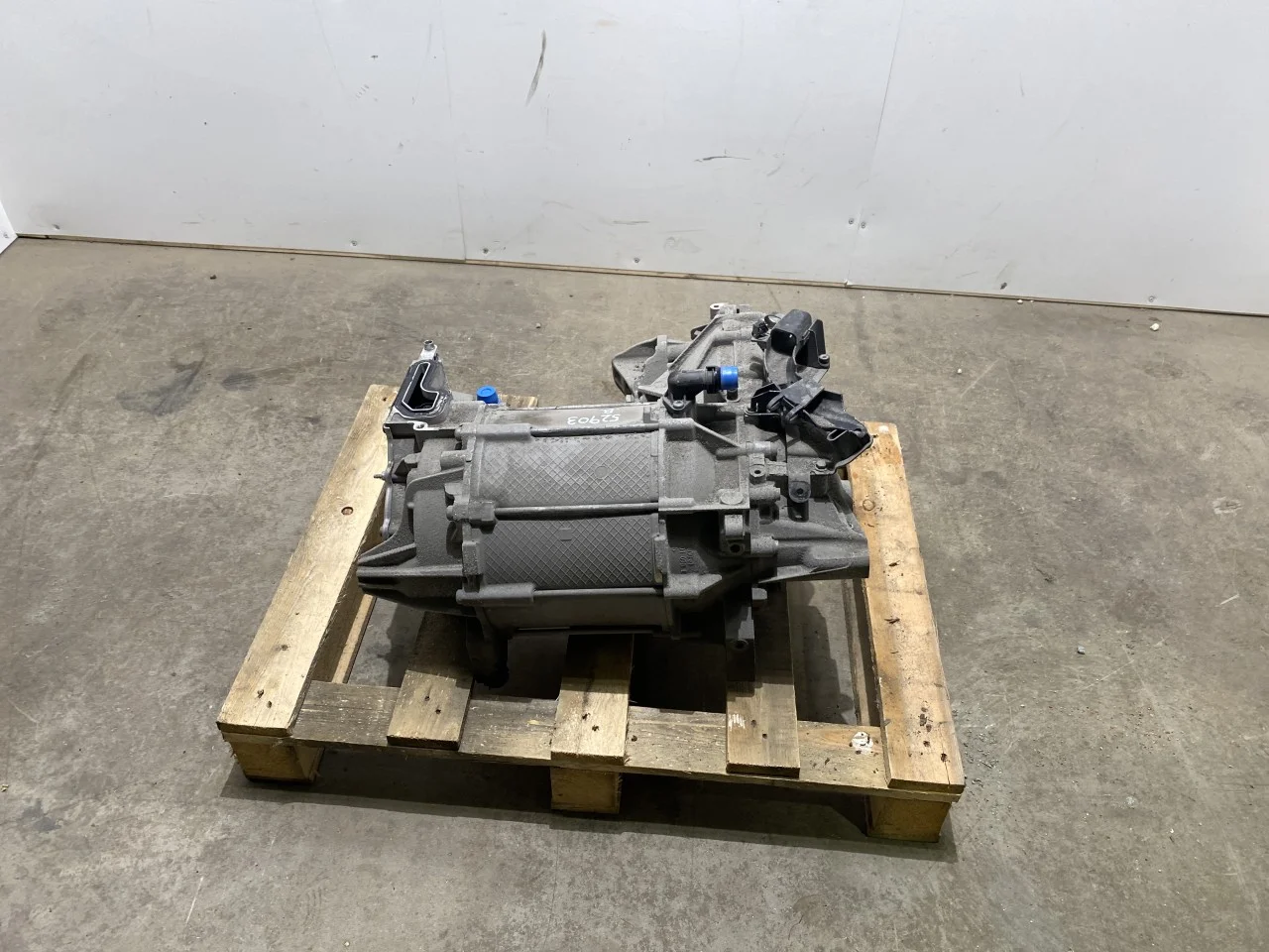 Volkswagen ID.4 2021- Rear electric motor