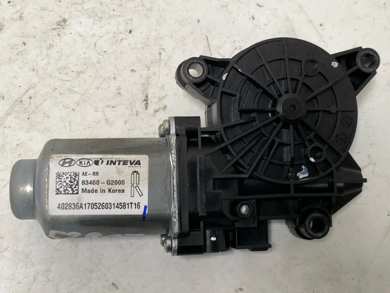 Hyundai IONIQ AE 2017-22 Window regulator motor view 2