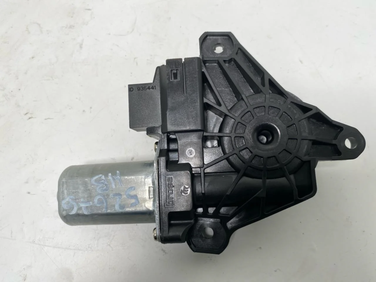 Mercedes EQC 2020- Window regulator motor view 2