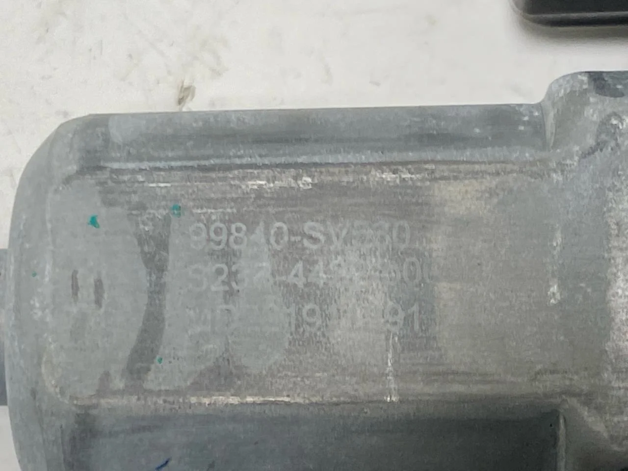 Maxus EUNIQ5 MPV 2021- Ablakemelő motor nézet 3
