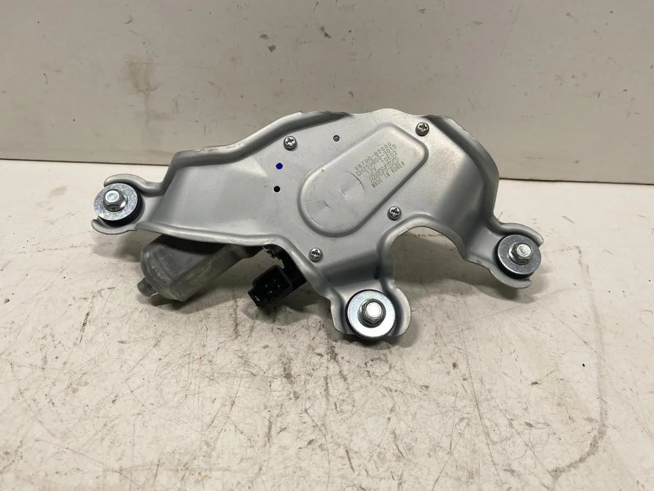 Kia SOUL 2009- Ablaktörlő motor, csomagtérajtó nézet 3