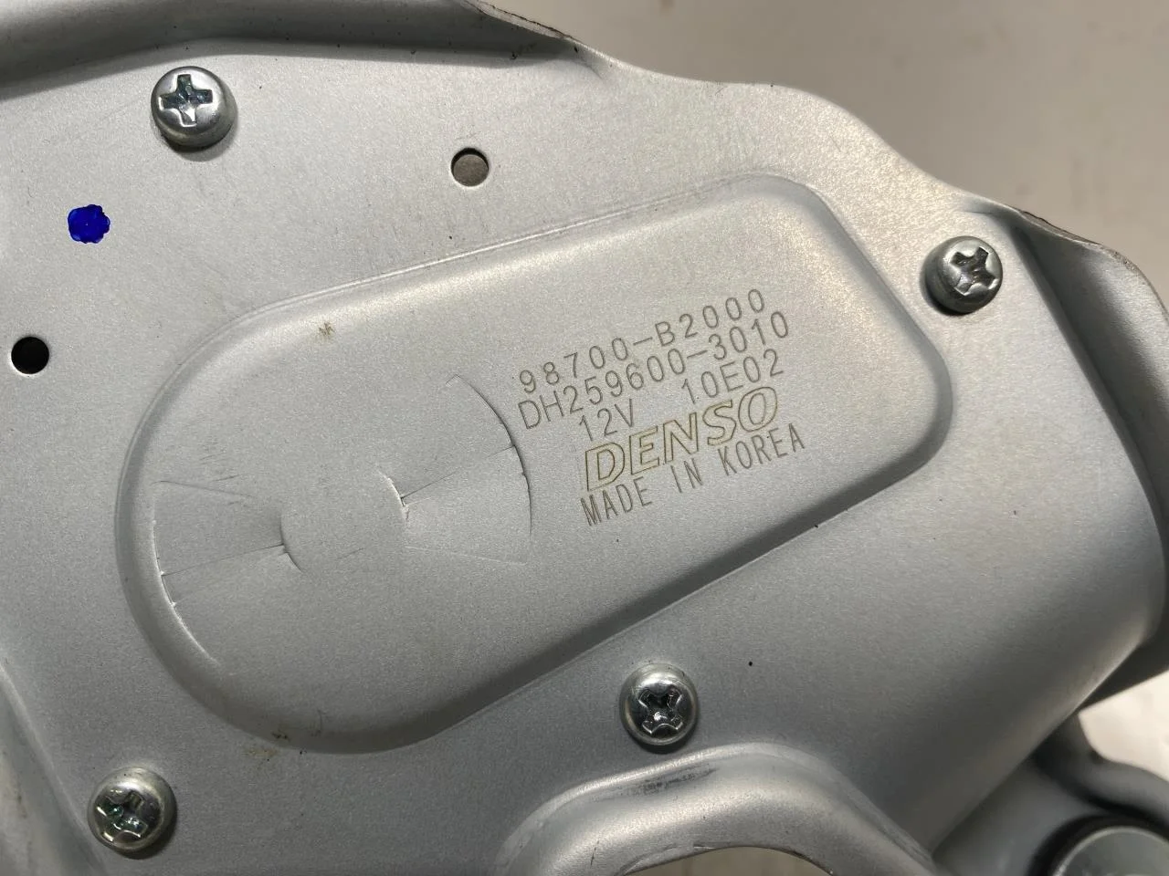 Kia SOUL 2009- Ablaktörlő motor, csomagtérajtó nézet 4
