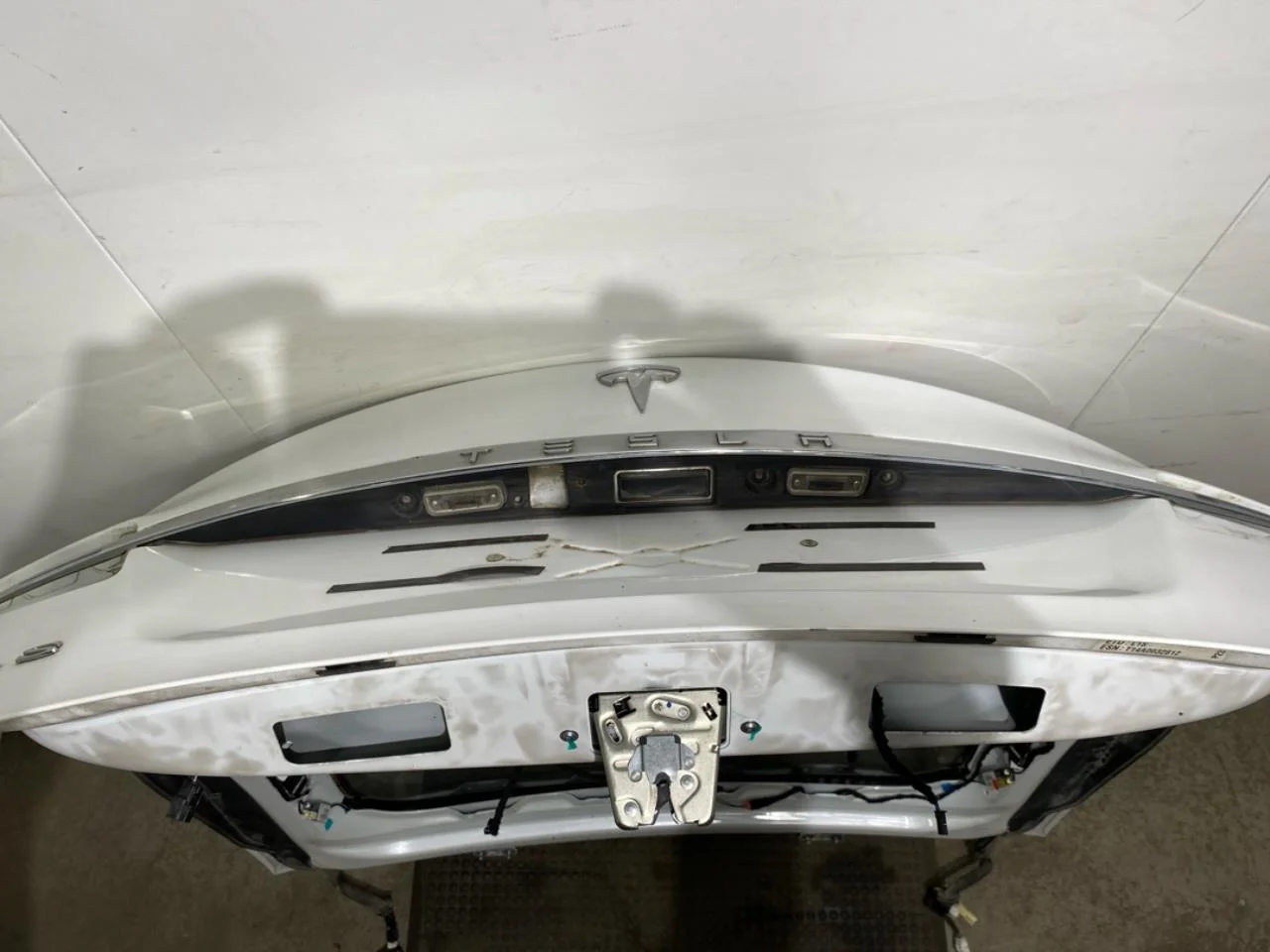 Tesla MODEL S 2013- Tailgate, estate view 4
