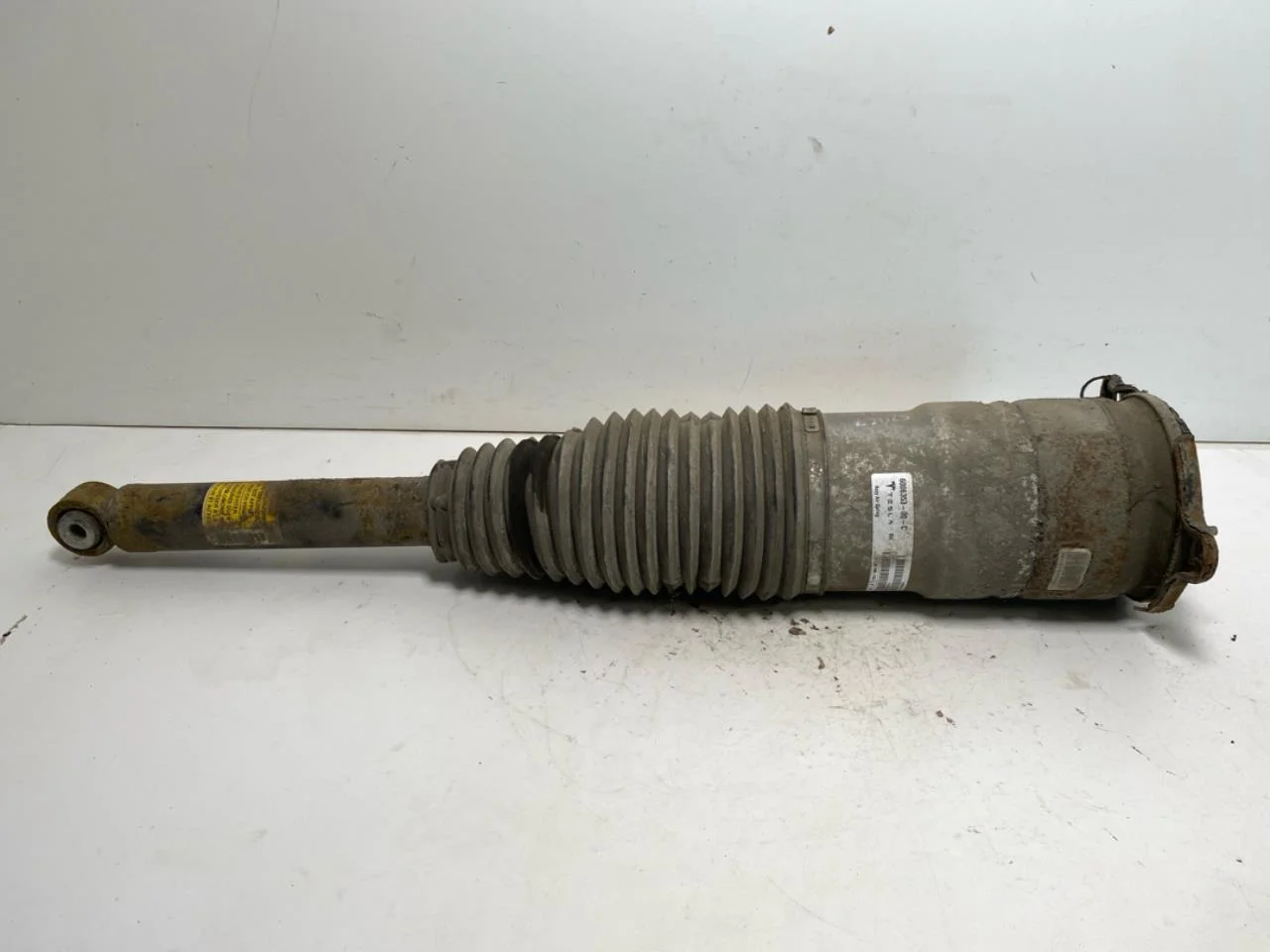 Tesla MODEL S 2013- Air spring bellows / air cushion, level control