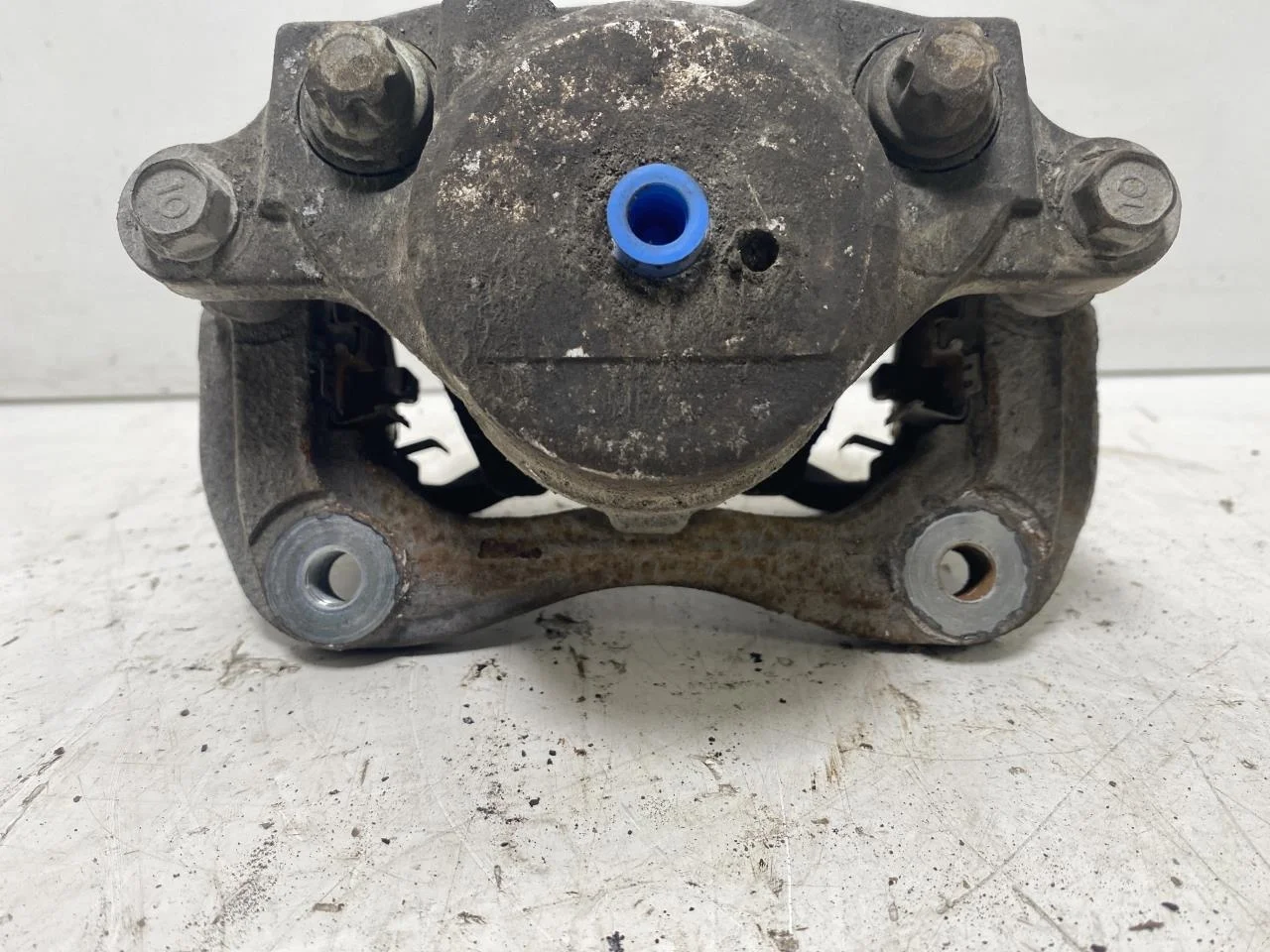 Hyundai IONIQ AE 2017-22 Front left brake caliper view 2