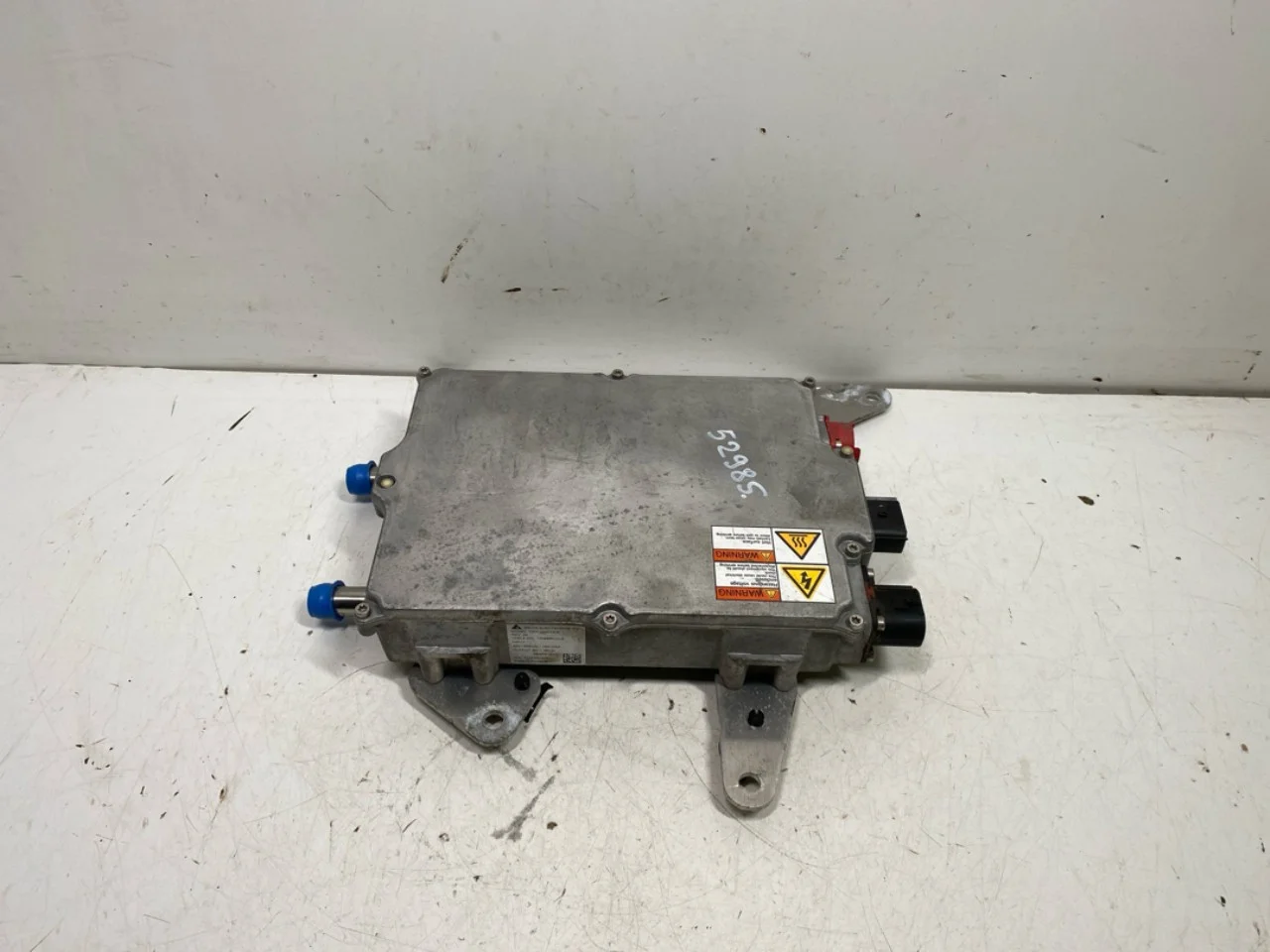 Mercedes B 180-200 W246/W242 2012-19 Voltage converter, battery