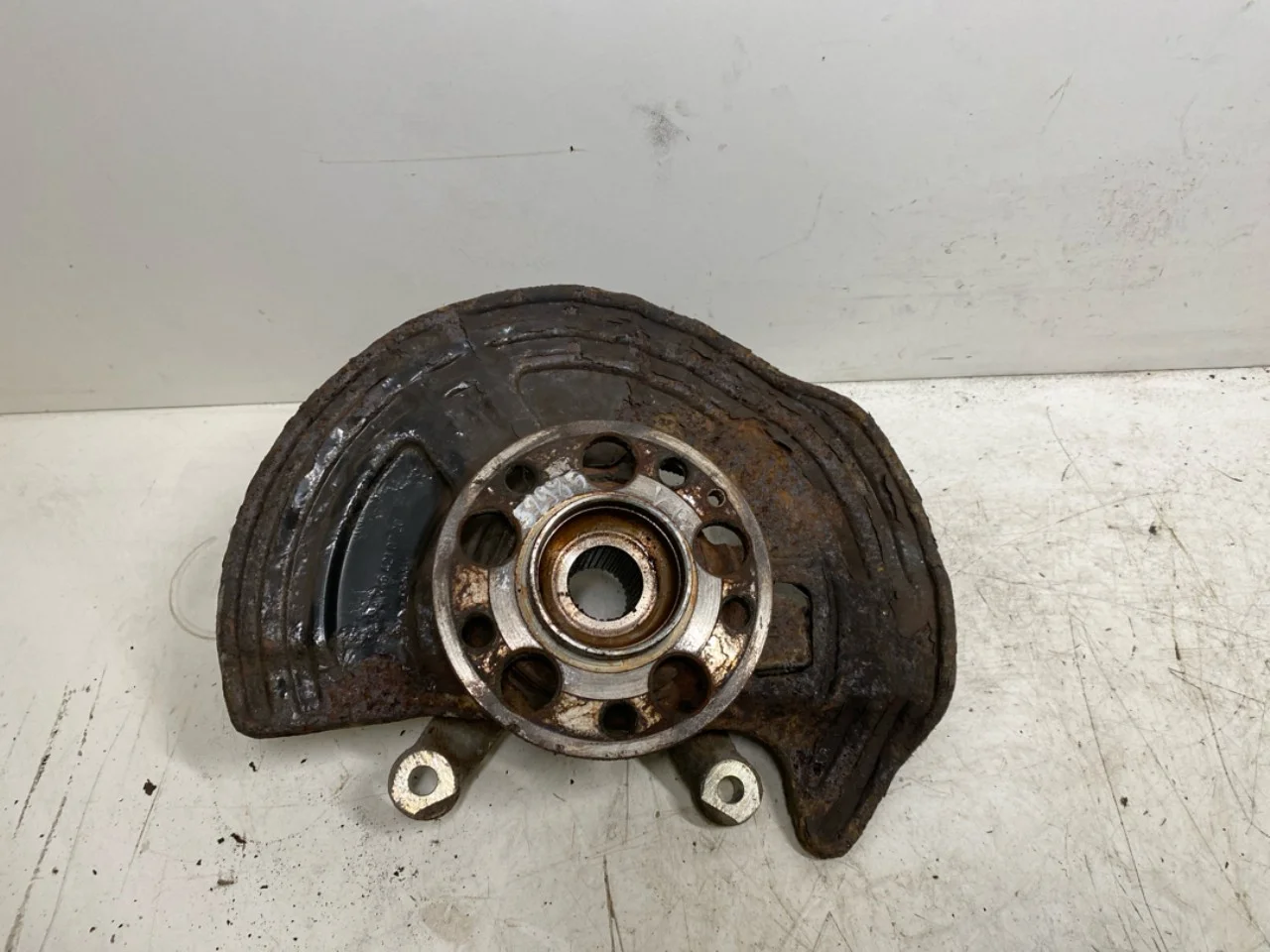 Mercedes B 180-200 W246/W242 2012-19 Csonkállvány, bal első