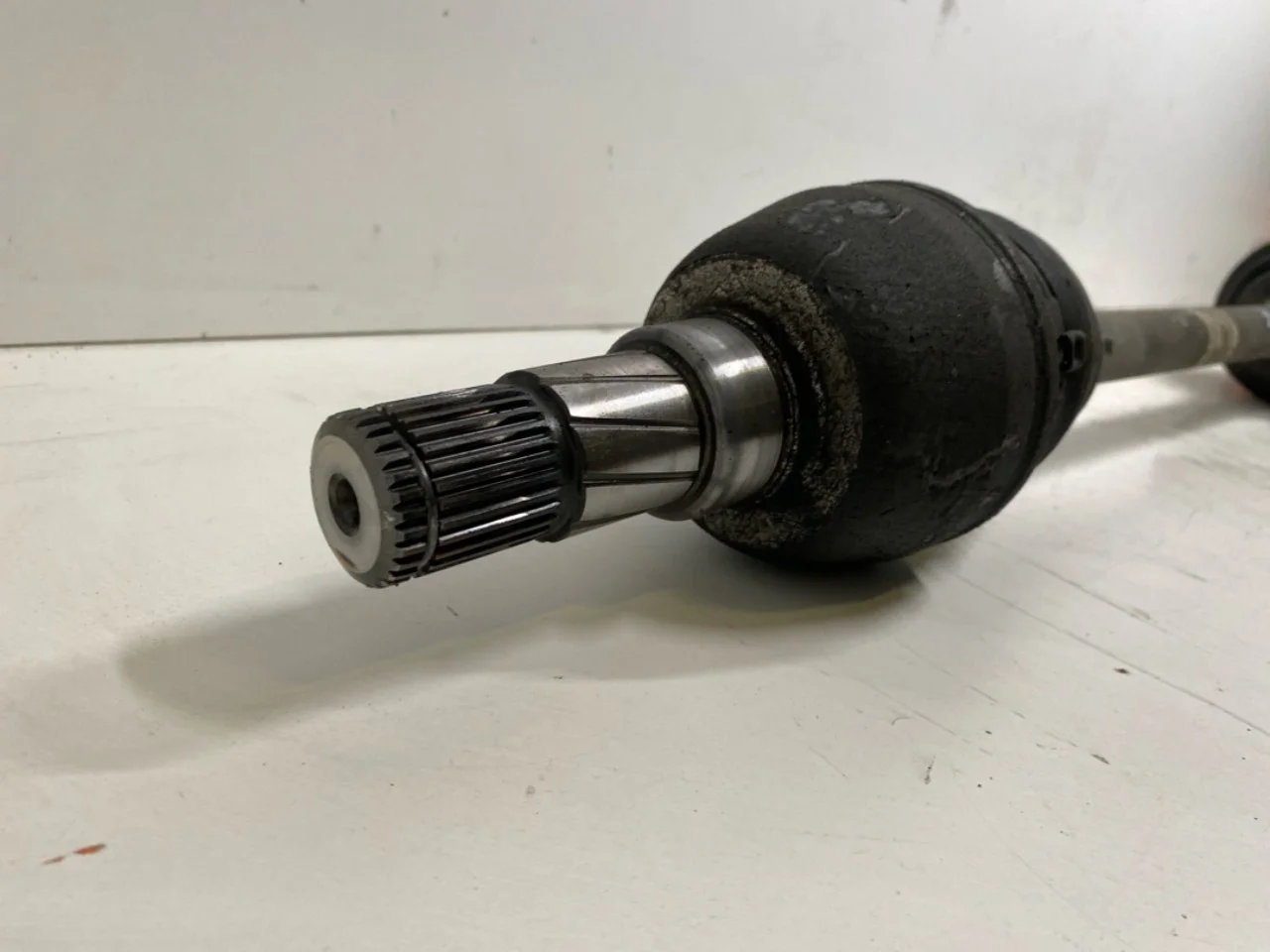 Mercedes B 180-200 W246/W242 2012-19 Féltengely, első, bal nézet 3