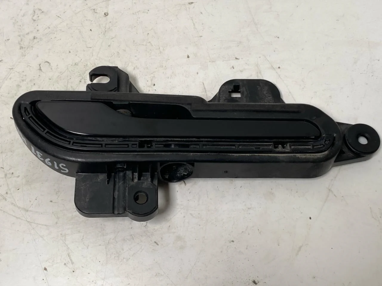 Tesla MODEL 3 2017--> Ajtó külső kilincs, jobb nézet 2