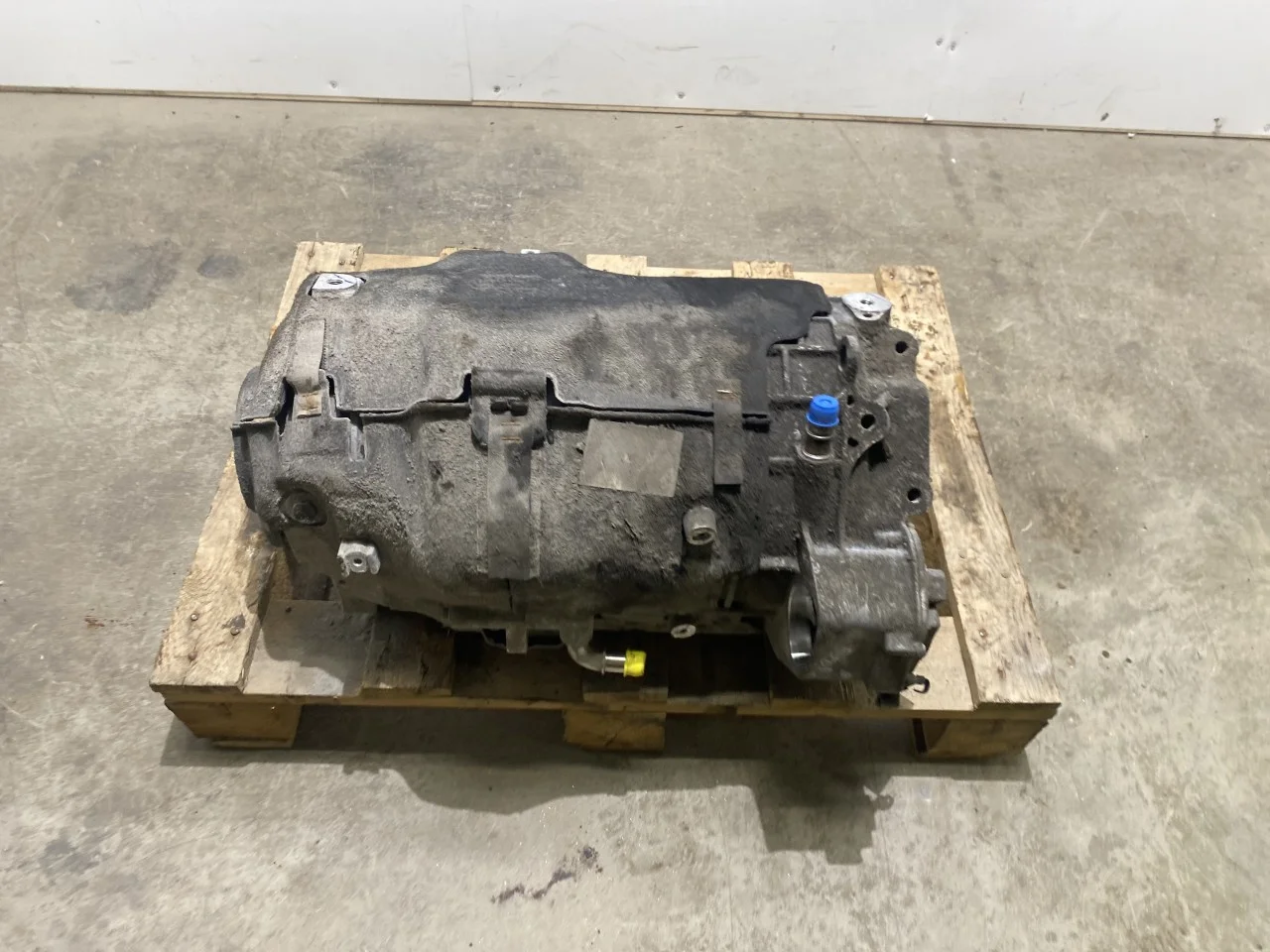 Volvo XC40/RECHARGE 2018- Rear electric motor