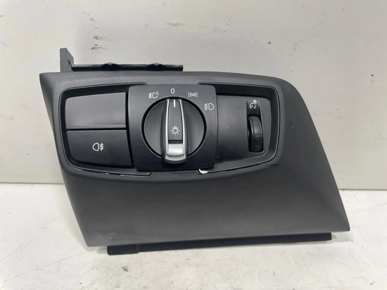 BMW I3 I01 2013-22 Headlight switch view 3