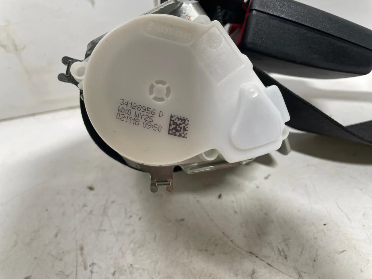 BMW I3 I01 2013-22 Biztonsági öv, hátsó, bal nézet 2