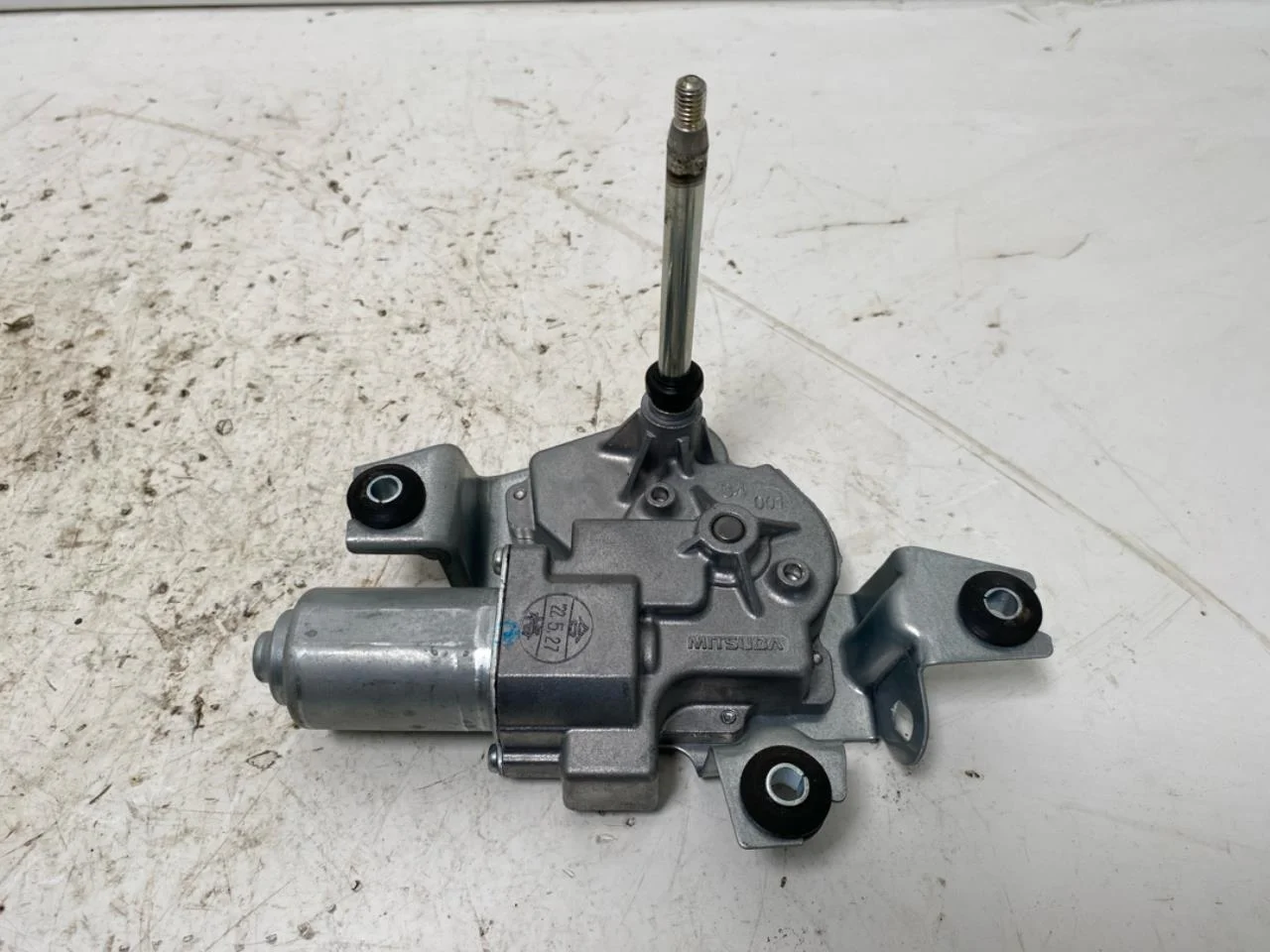 Nissan LEAF 2017-24 Ablaktörlő motor, csomagtérajtó