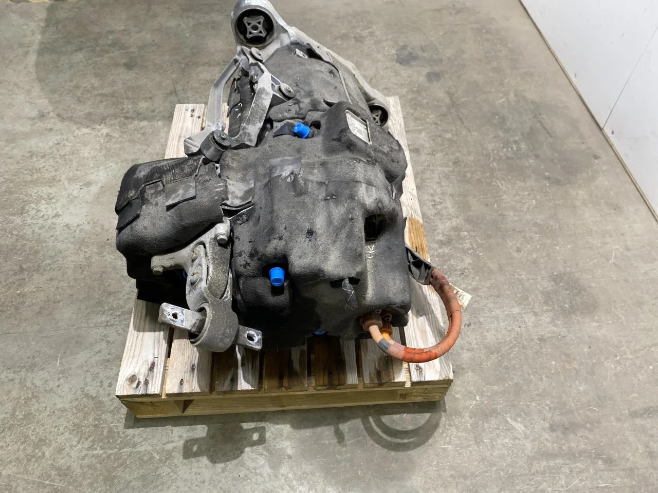 Tesla MODEL S 2013- Elektromos motor, első nézet 2