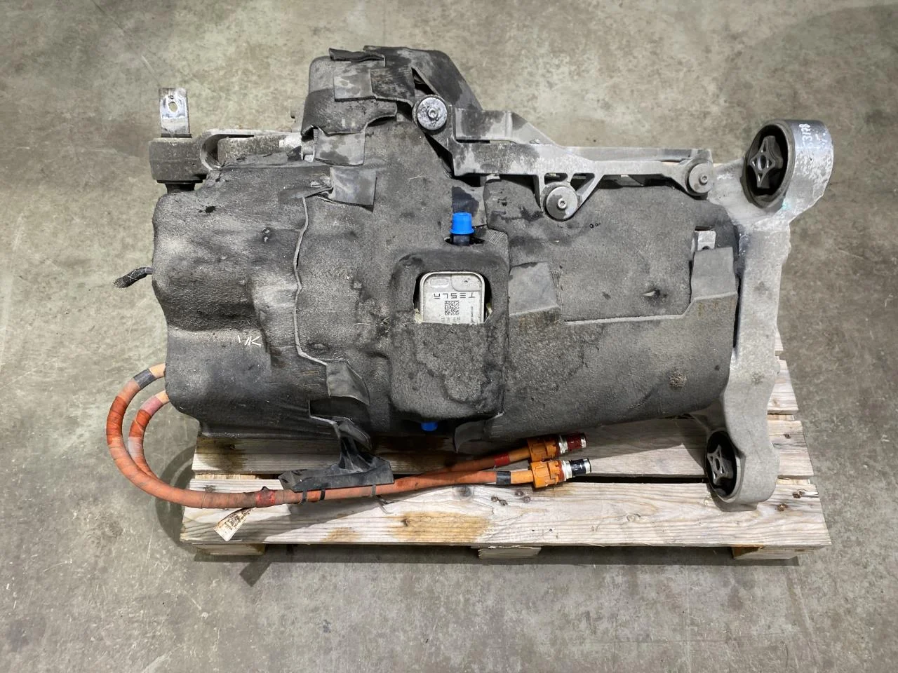 Tesla MODEL S 2013- Elektromos motor, első nézet 3