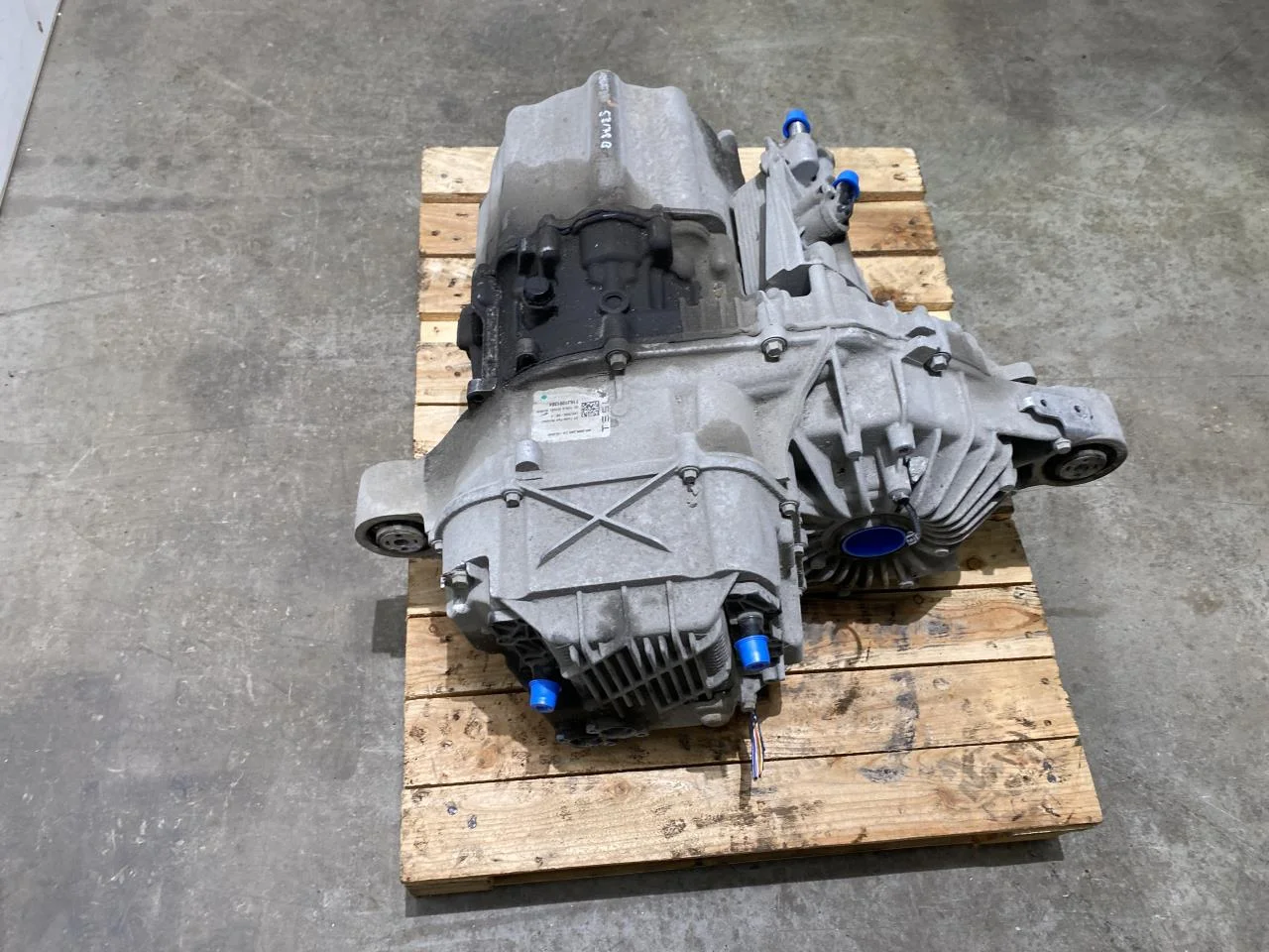 Tesla MODEL S 2013- Elektromos motor, hátsó nézet 4