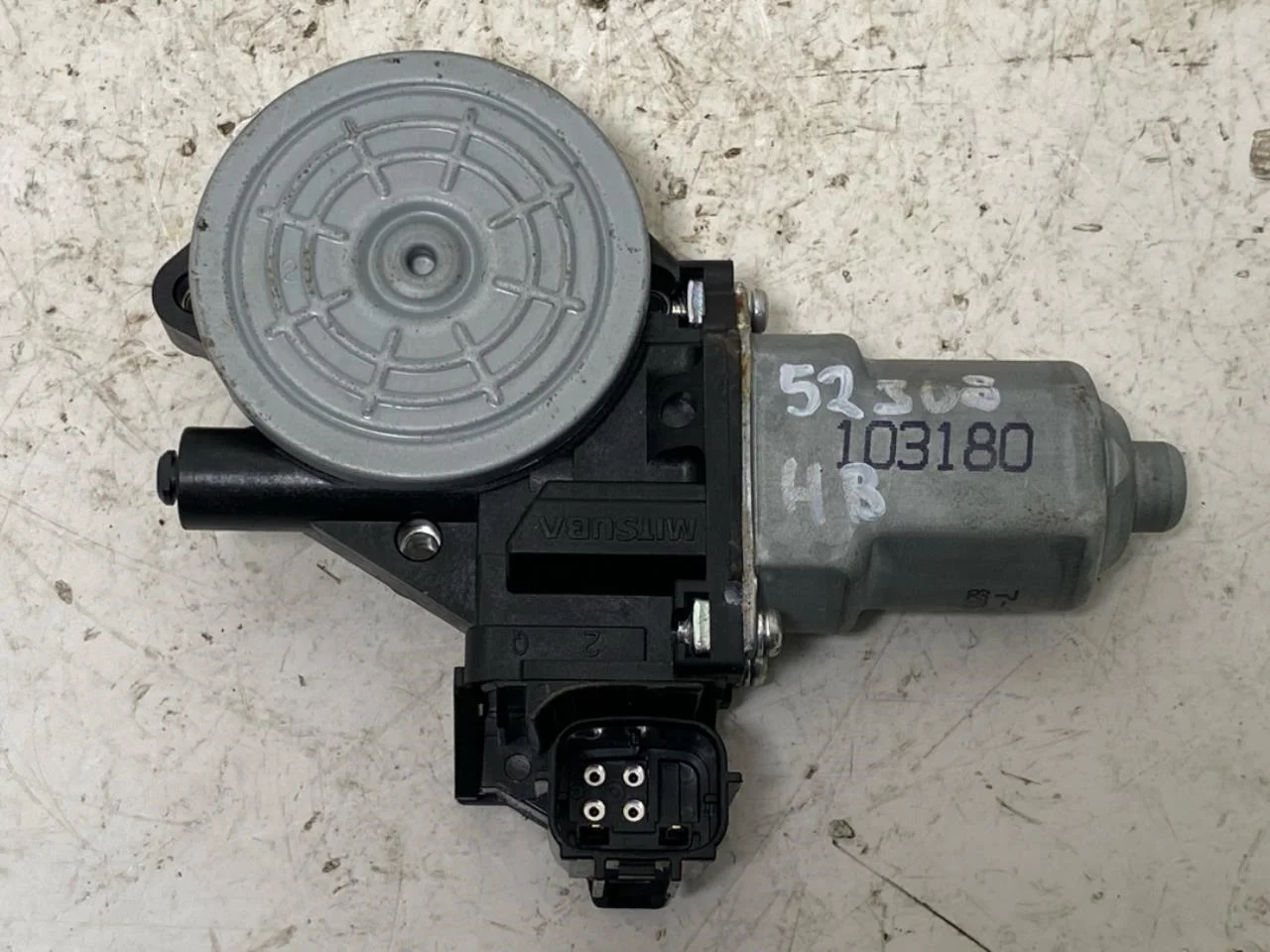 Nissan LEAF 2017-24 Window regulator motor view 2