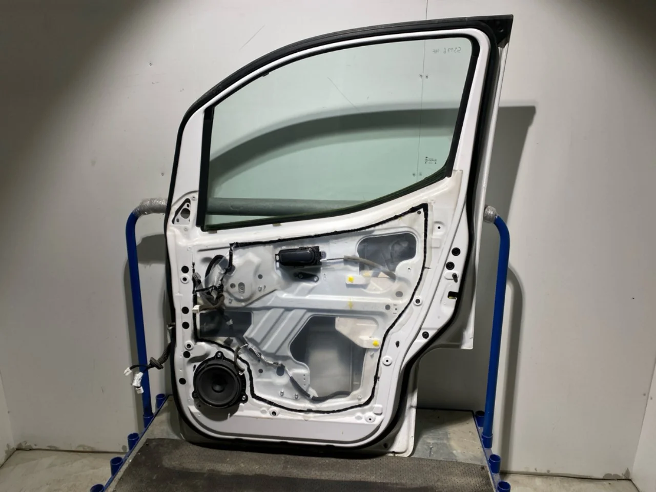 Nissan E-NV200 / EVALIA Ajtó, 4 ajtós, első, jobb nézet 2