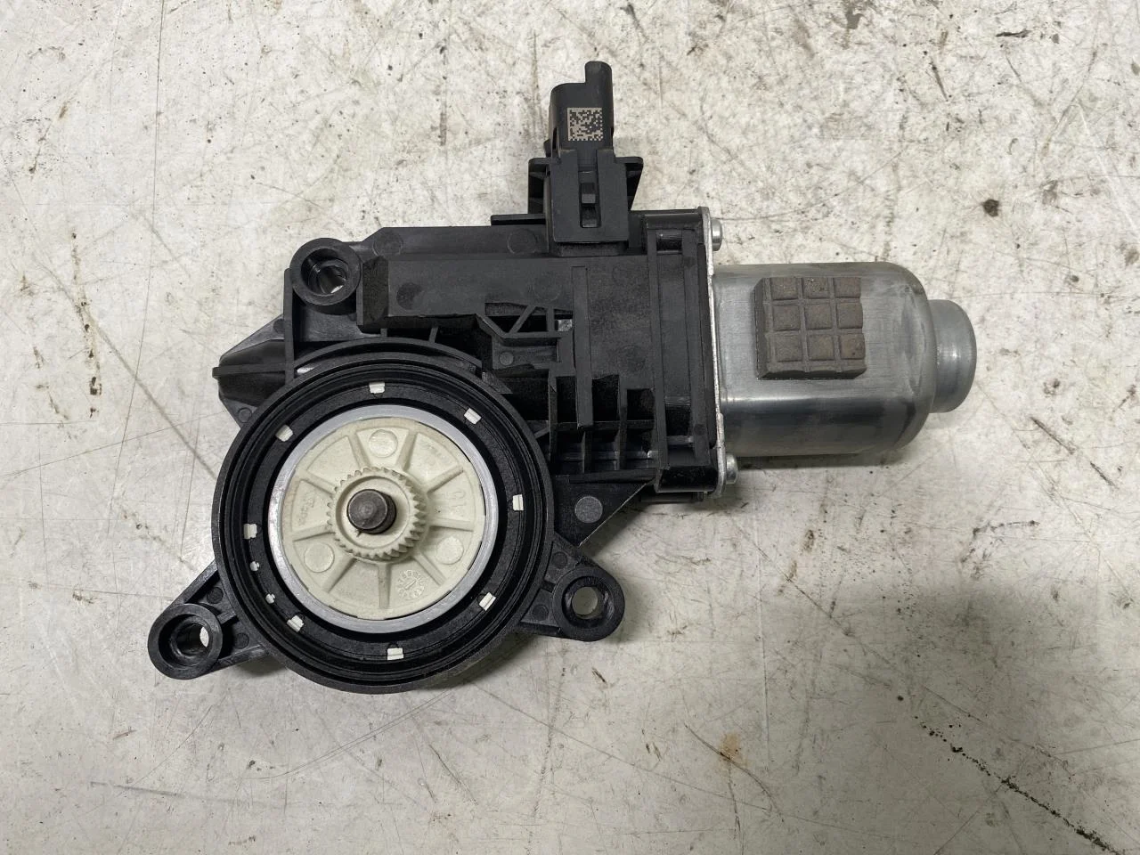 Kia NIRO SG2 2023- Ablakemelő motor nézet 3