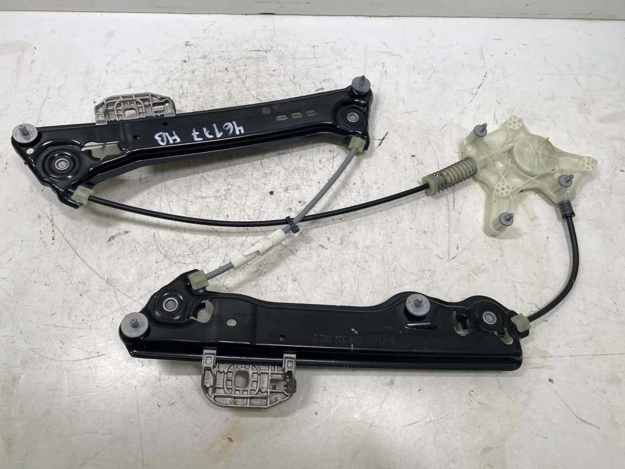 Audi E-TRON GT FW 2021- Electric window regulator, complete view 2