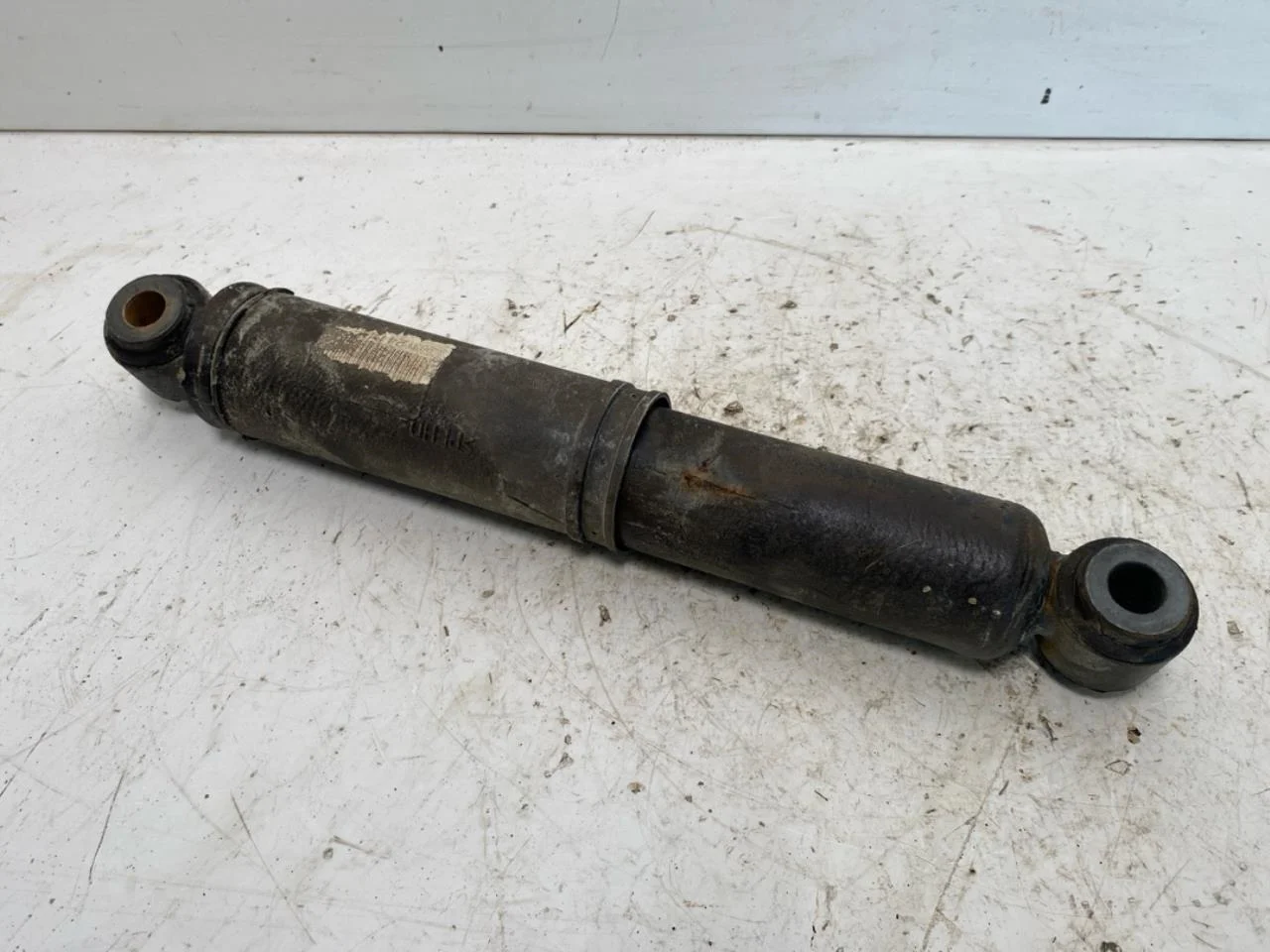Opel / Vauxhall VIVARO 2020- Shock absorber, rear
