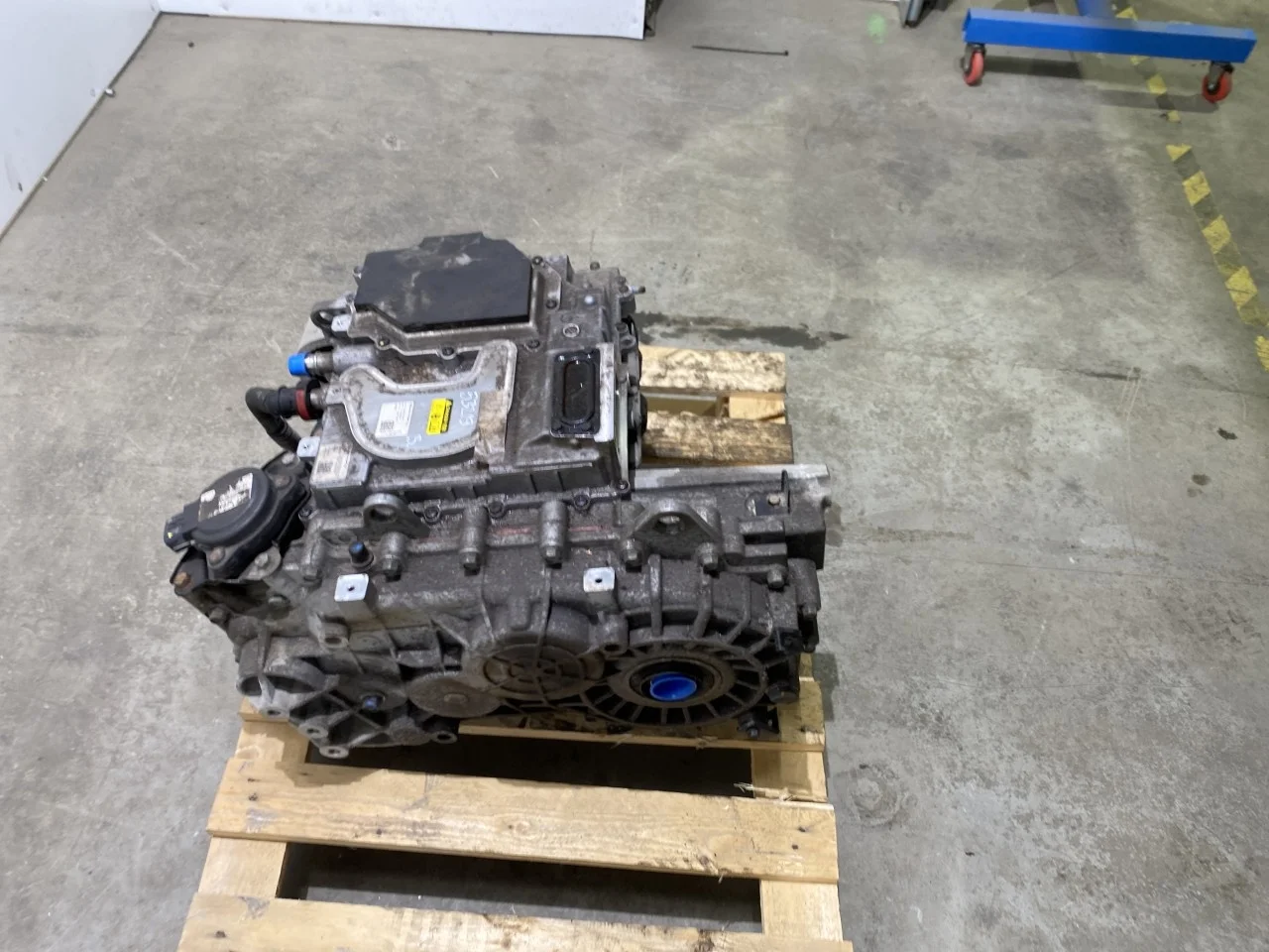 Hyundai IONIQ 5 NE 2022- Rear electric motor view 2