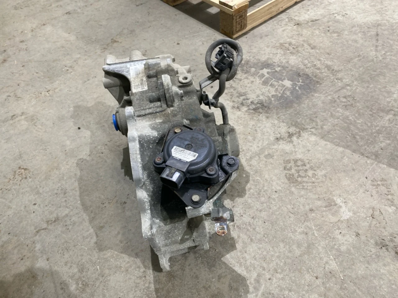 Nissan LEAF 2011-17 Automatic transmission view 2