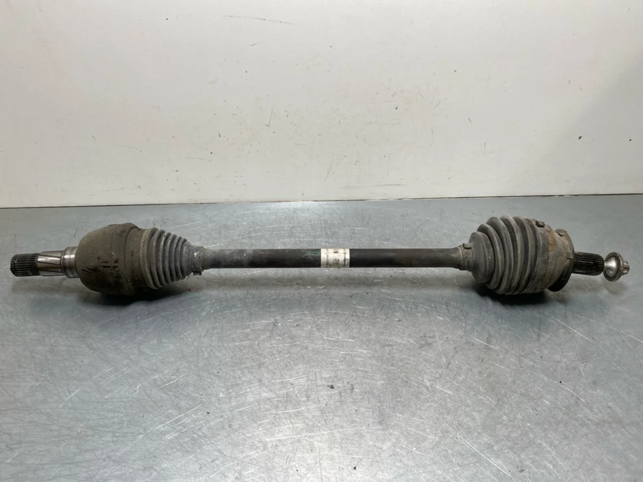 Mercedes B 180-200 W246/W242 2012-19 Féltengely, első, jobb nézet 2